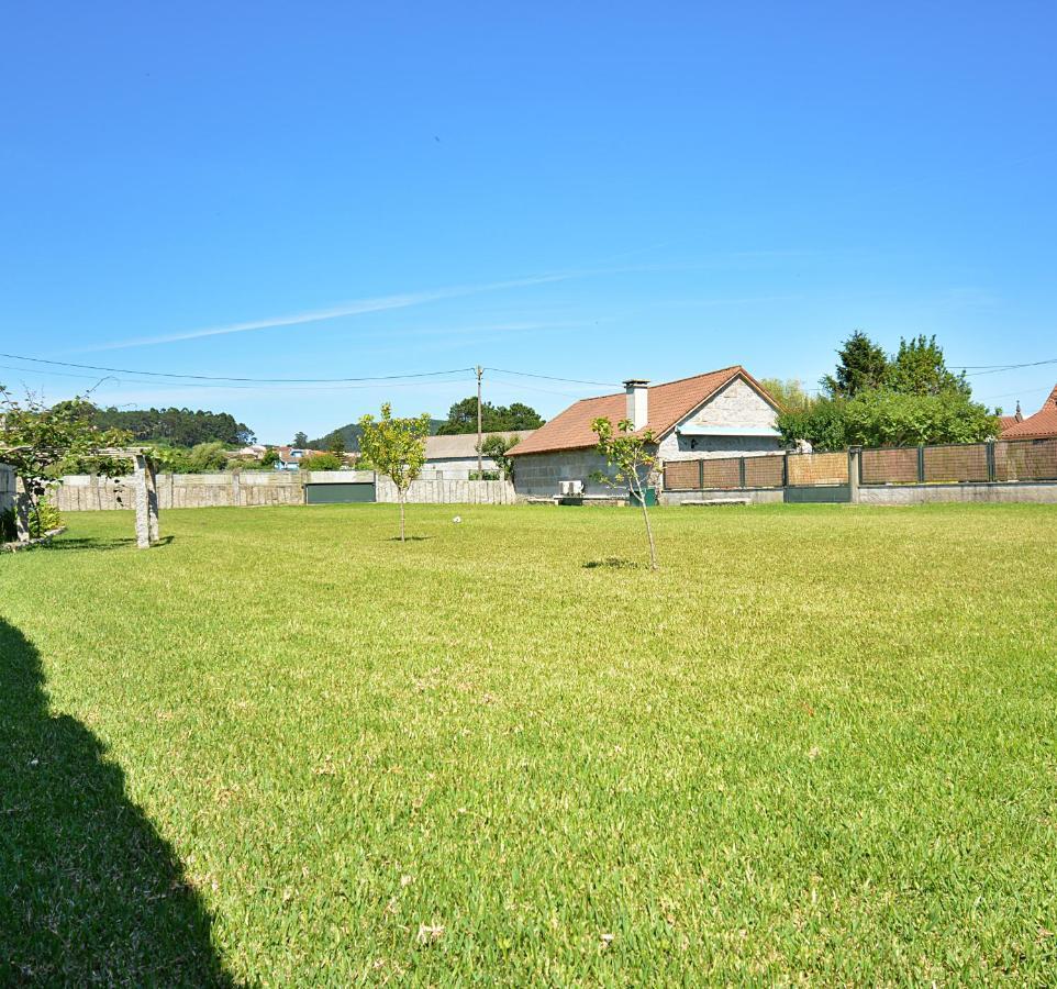 Galihost - Casa Con Precioso Jardin En Vilanova De Arousa Екстер'єр фото