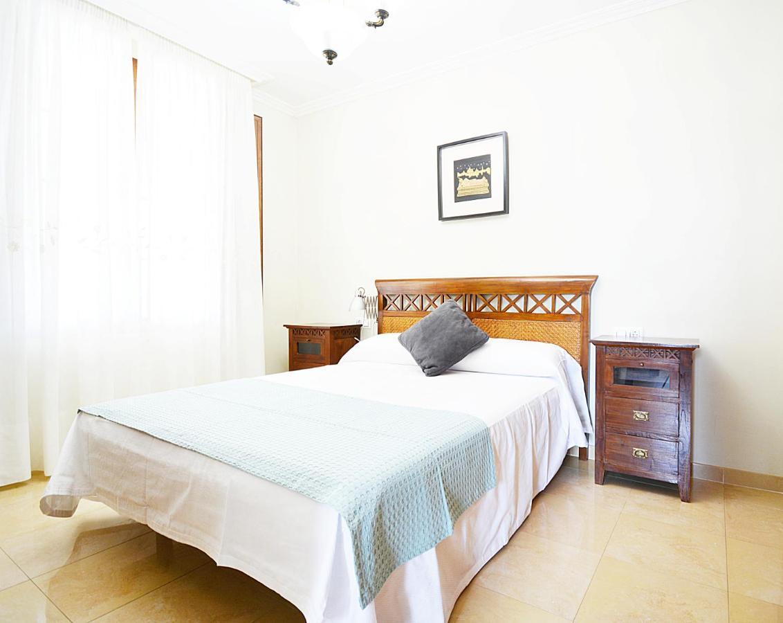 Galihost - Casa Con Precioso Jardin En Vilanova De Arousa Екстер'єр фото