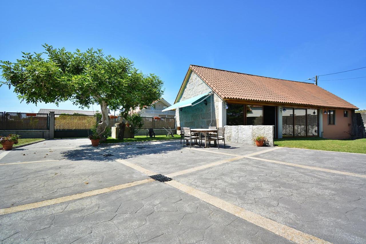 Galihost - Casa Con Precioso Jardin En Vilanova De Arousa Екстер'єр фото