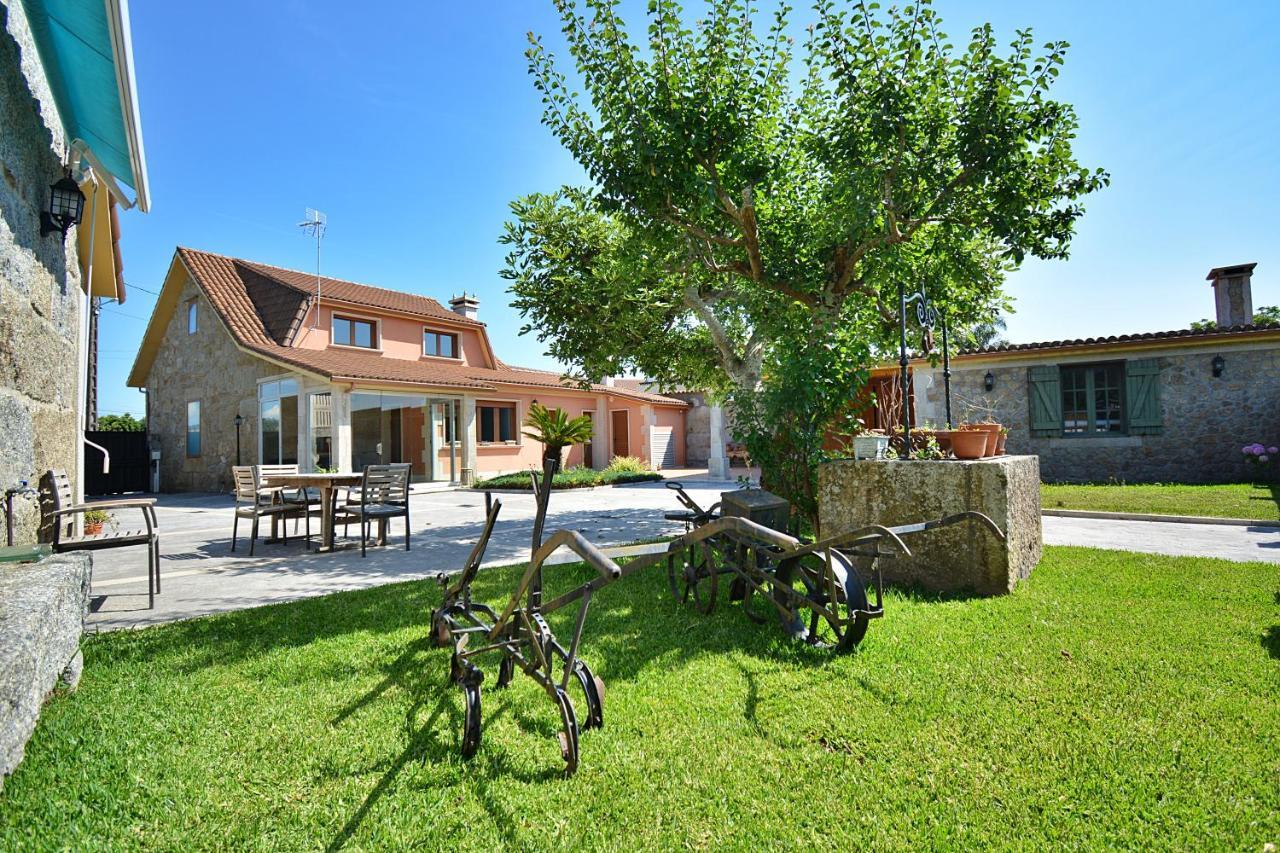 Galihost - Casa Con Precioso Jardin En Vilanova De Arousa Екстер'єр фото