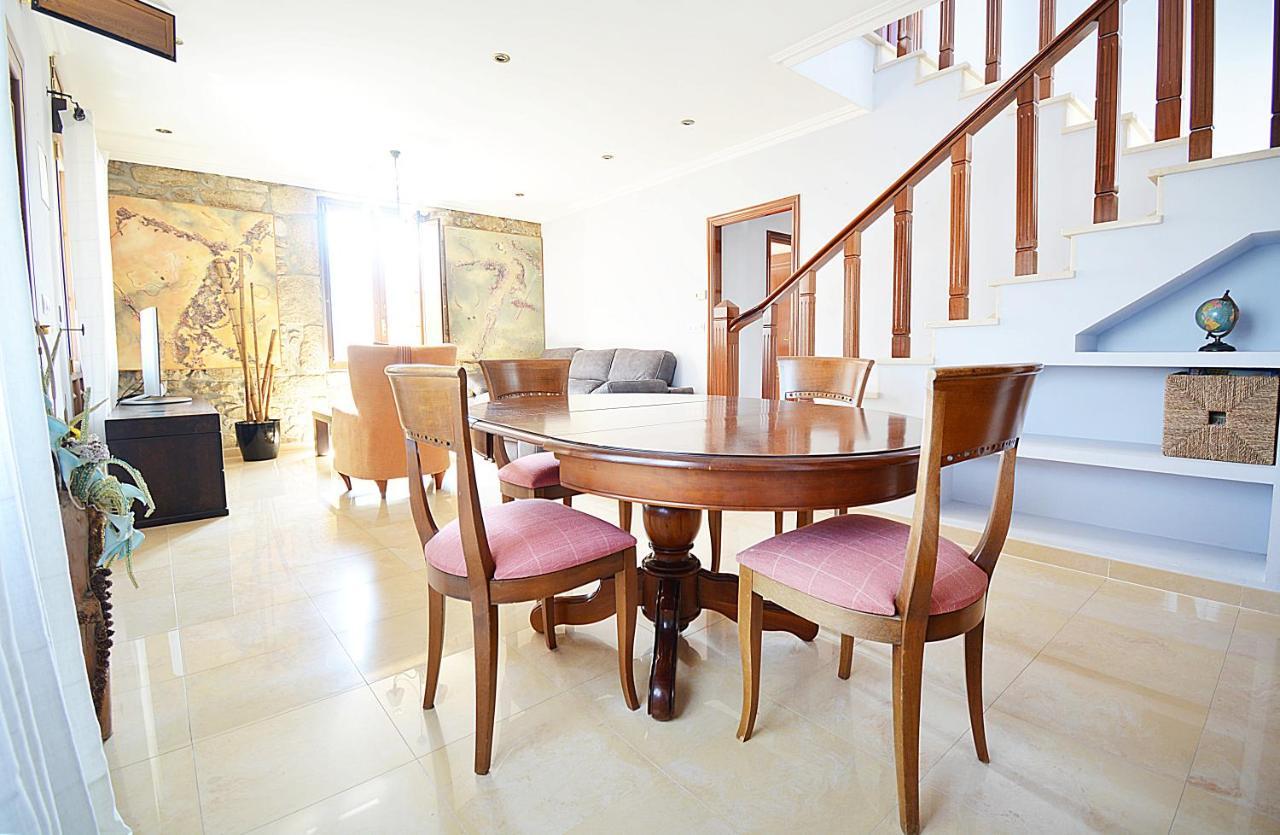 Galihost - Casa Con Precioso Jardin En Vilanova De Arousa Екстер'єр фото
