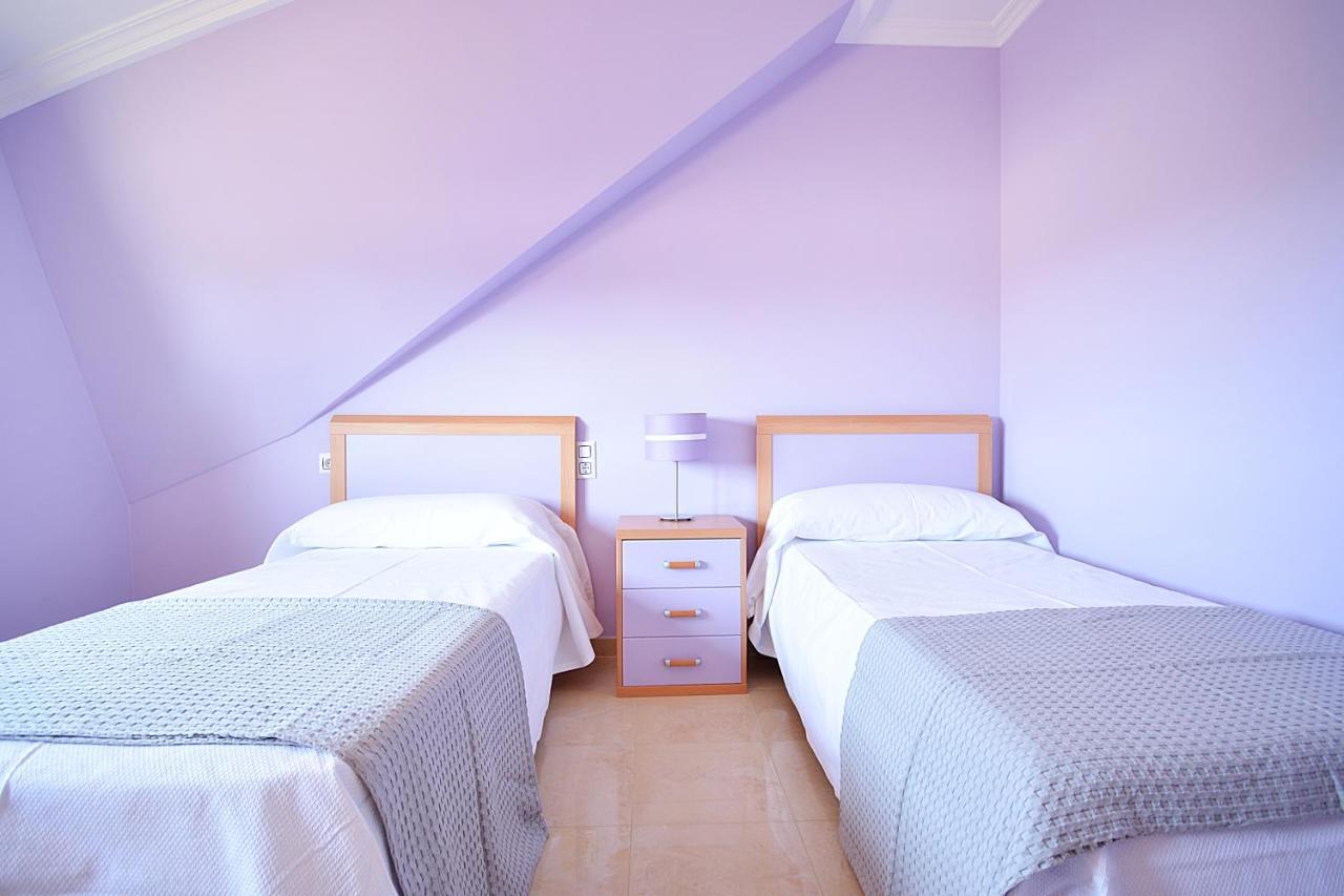 Galihost - Casa Con Precioso Jardin En Vilanova De Arousa Екстер'єр фото